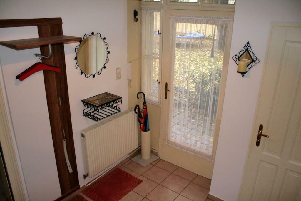 70M² Grosses Apartment Mit Gartenzugang Vídeň Exteriér fotografie